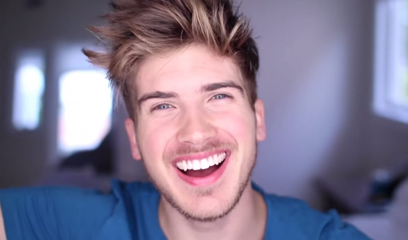 joey graceffa 1400x825 1 - Pen Fidget