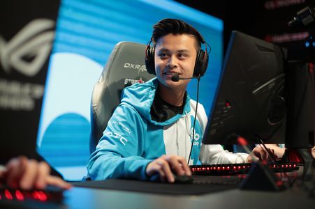 451px Stewie at StarLadder StarSeries i League Season 4 - Pen Fidget
